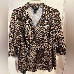 Leopard print 3/4 sleeve button down shirt